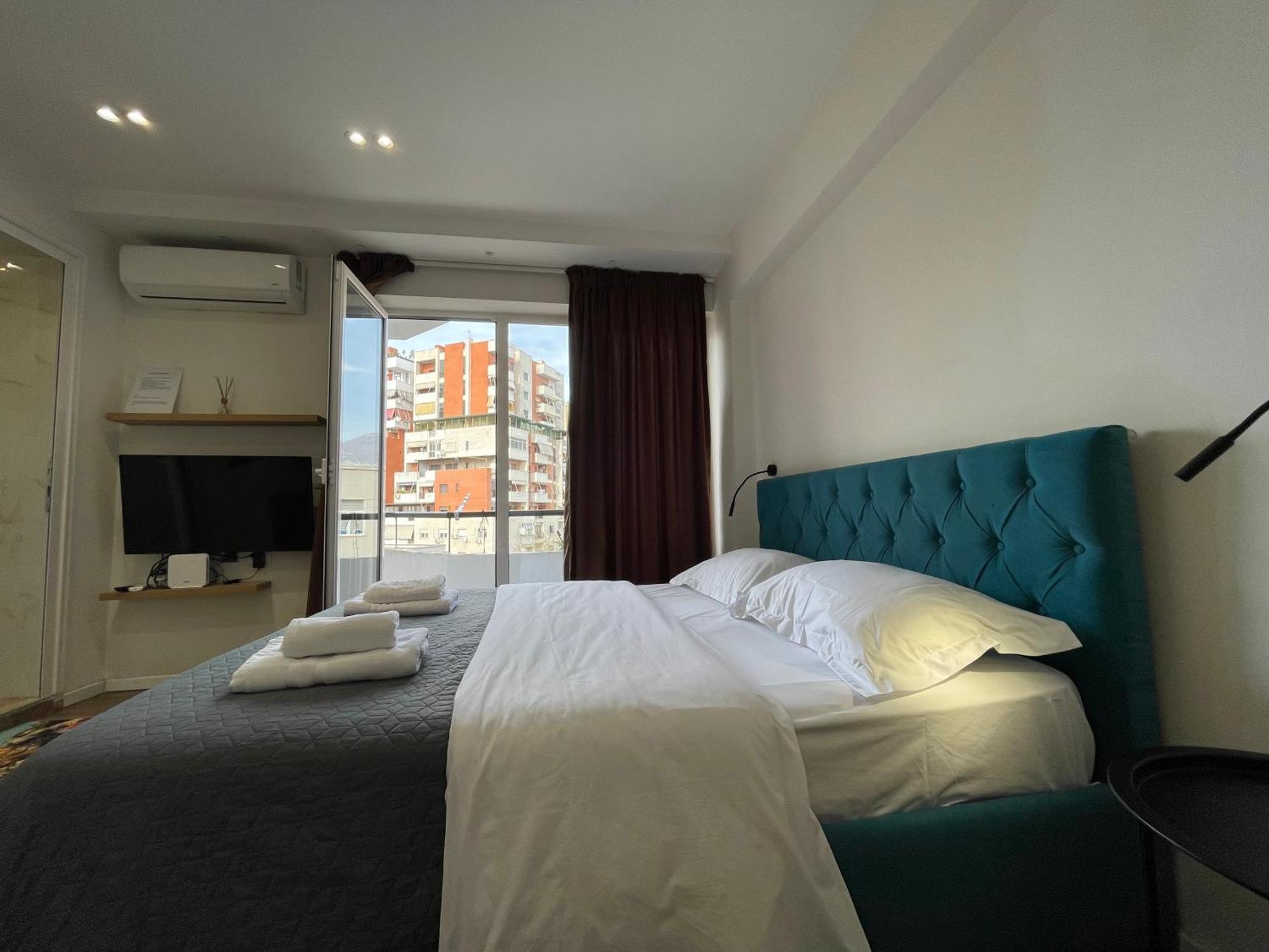 Boutique Central Studio Apartments Tirana Exterior foto