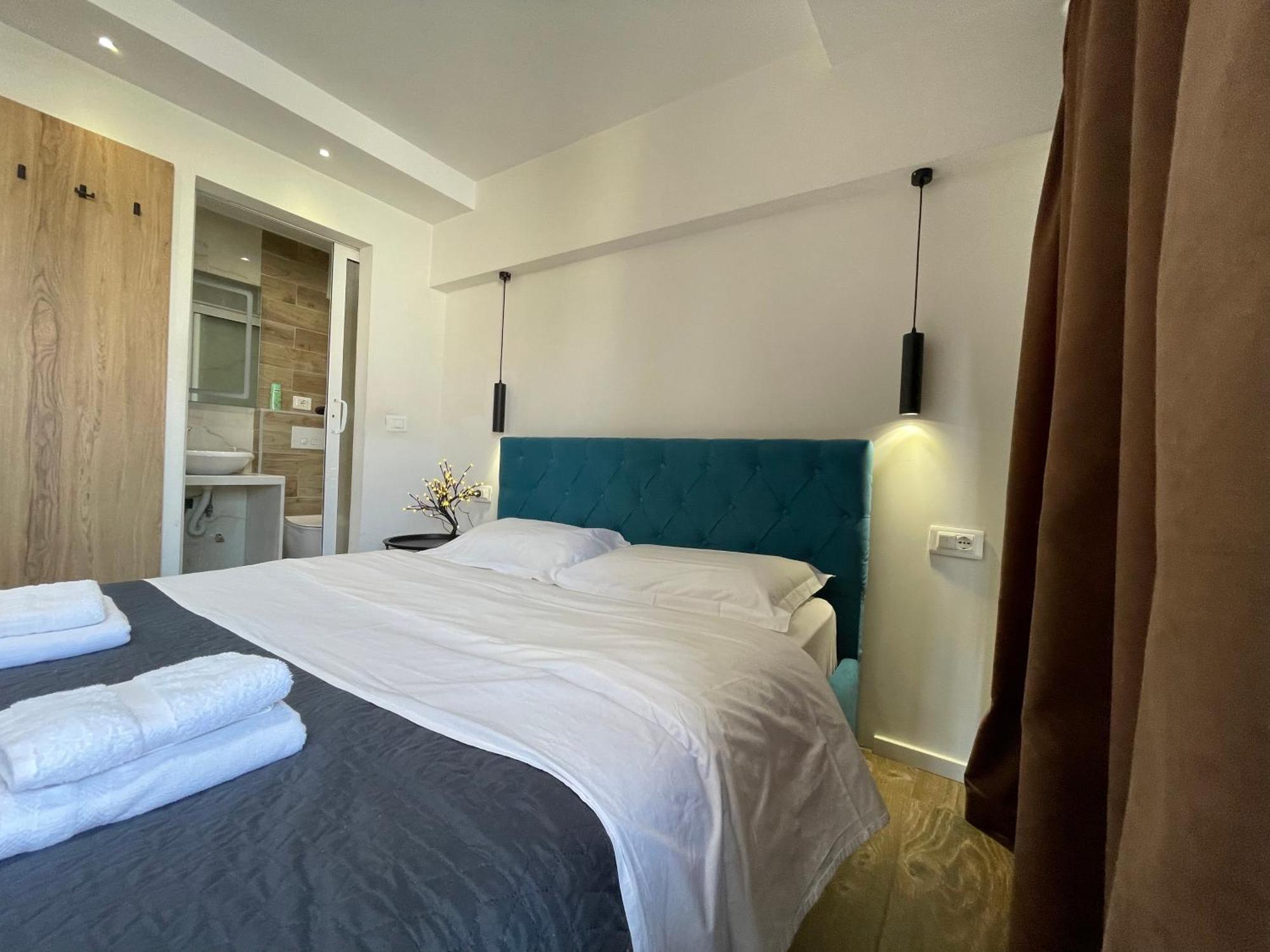 Boutique Central Studio Apartments Tirana Exterior foto